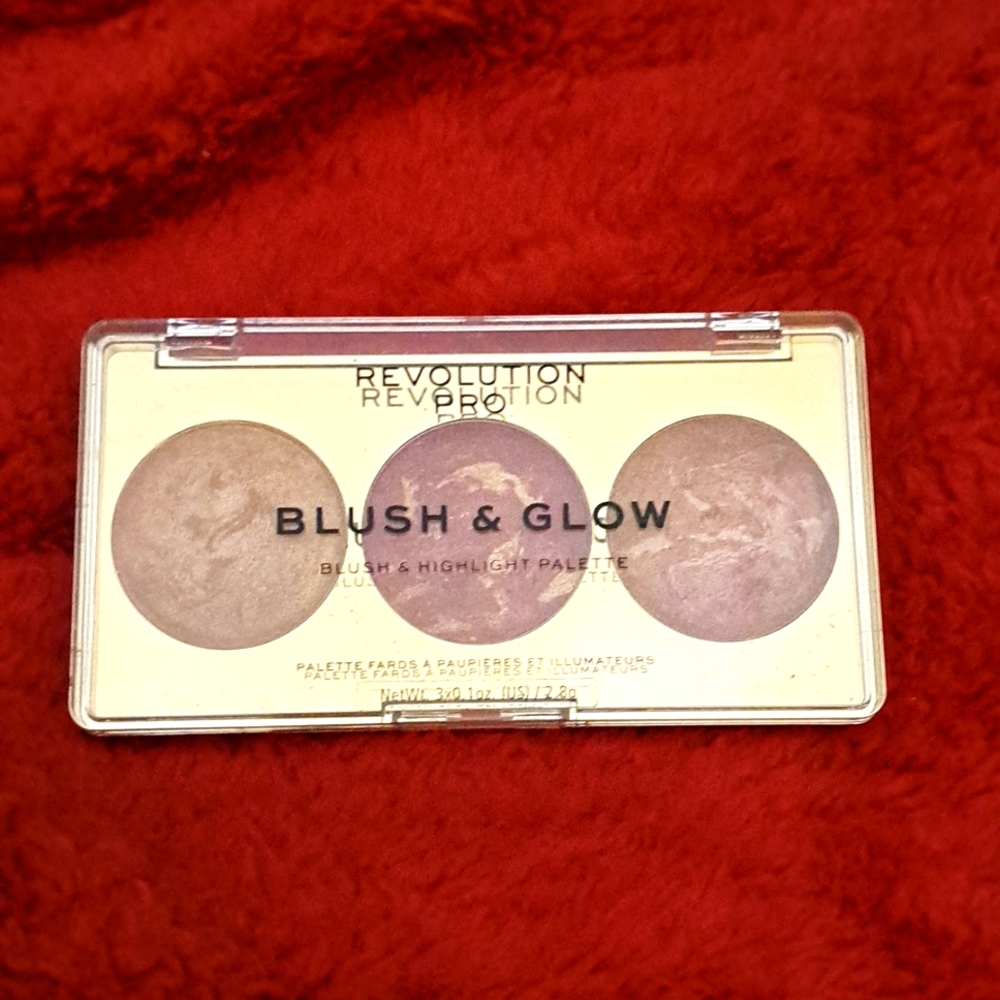 Revolution Pro Blush & Glow Palette